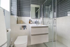 Photo 19- click for photo gallery